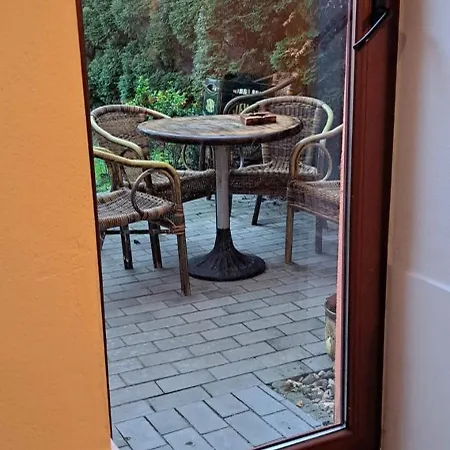 Stilvolles Mit Terrasse Apartment *